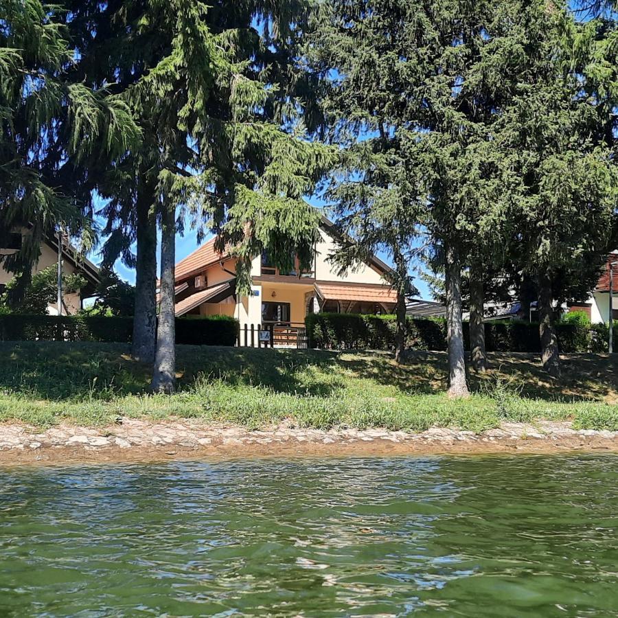 Spacious Apartment "Ana" On Lake Sabljaci Ogulin Eksteriør bilde
